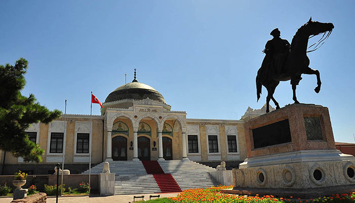 موزه-فرهنگ-شناسی-آنکارا-(Ethnography-Museum-Ankara)