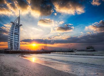 سواحل خیره کننده دبی